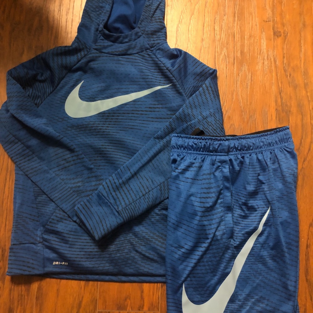 Boys Nike shorts and sweatshirt